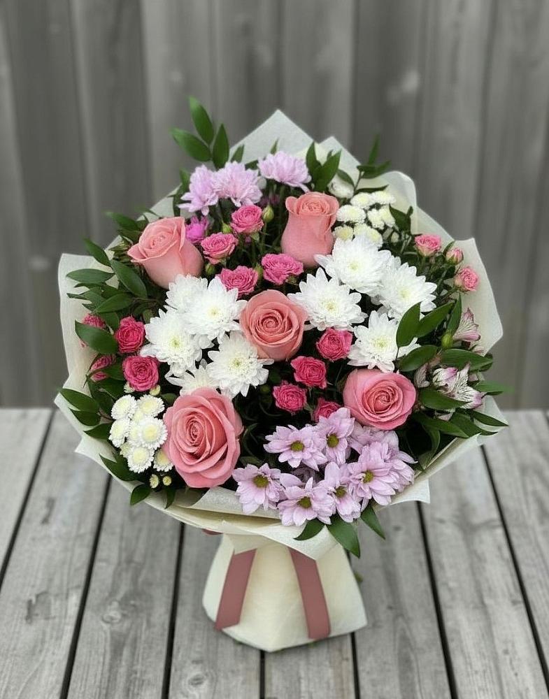Букет цветов из: Альстромерии, Гвоздики, Розы и Хризантемы в Сусанино