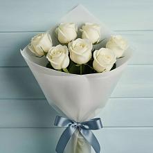 Букет 7 Белых роз Эдлесс Лав в Сусанино