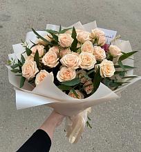 Букет Кремовые розы Латте в Сусанино