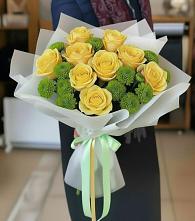 Букет цветов из:  Хризантемы и Розы в Сусанино