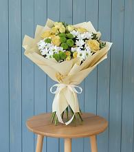 Букет цветов из:  Хризантемы и Розы в Сусанино