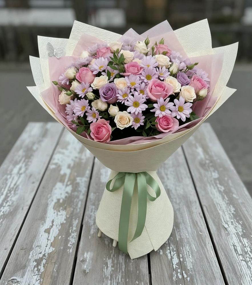 Букет цветов из: Розы и Хризантемы в Сусанино